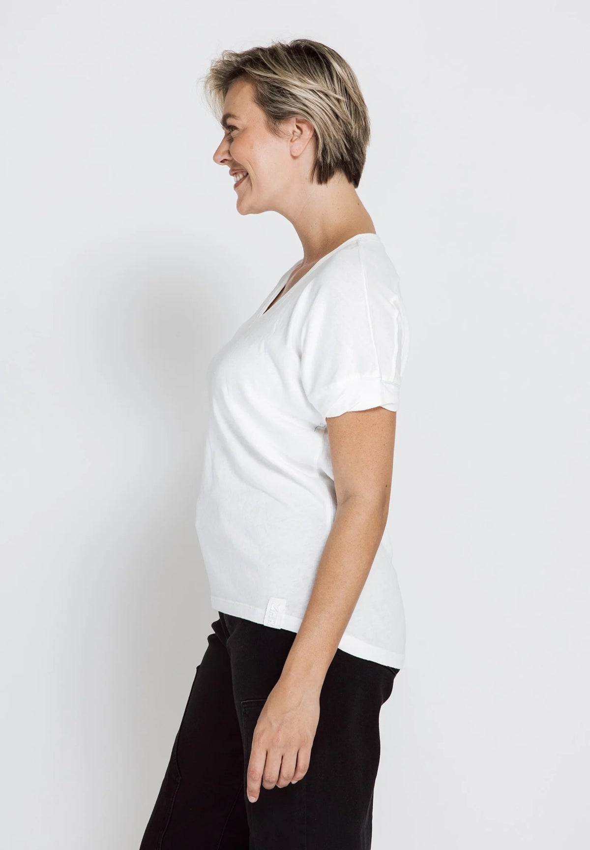 Rahel V-Neck Tee - White