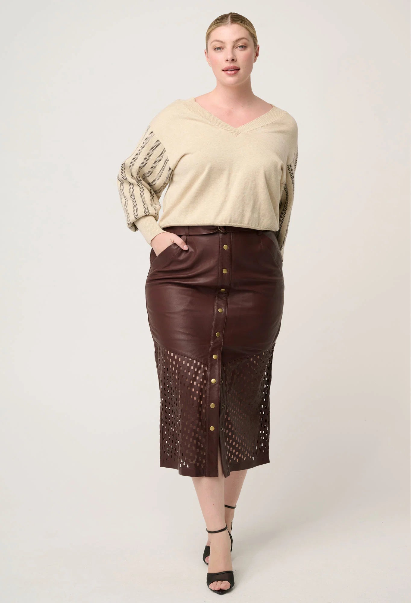Elsie V Neck Knit
