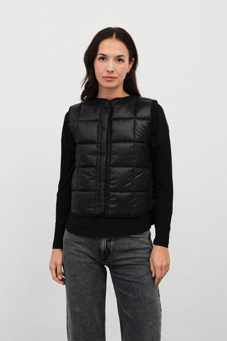 Croce Vest - Black