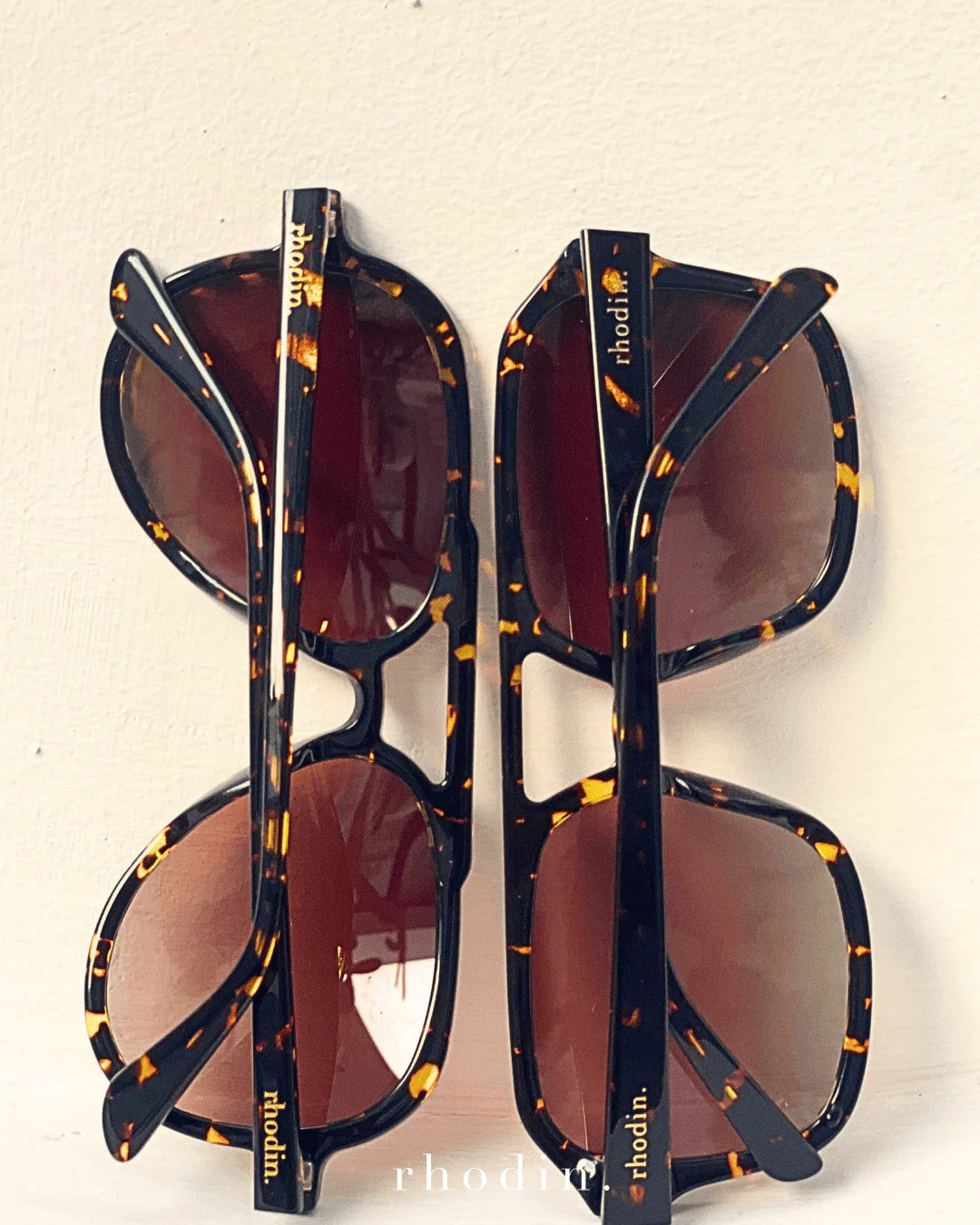 Dark Tort Aviators