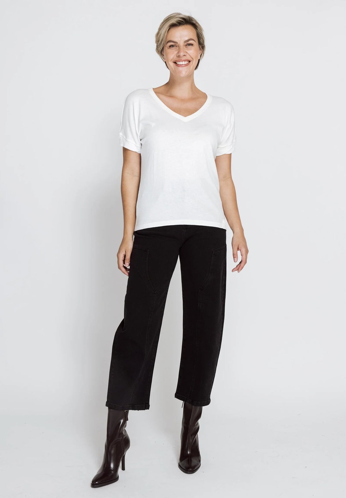 Rahel V-Neck Tee - White