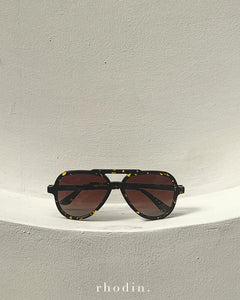 Dark Tort Aviators