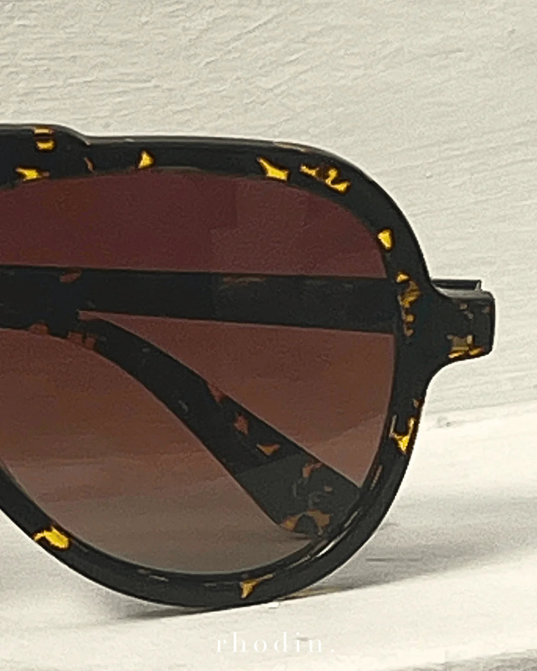 Dark Tort Aviators