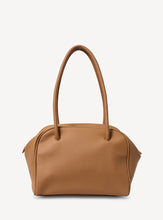 Isla Shoulder Bag - Toffee Luxe