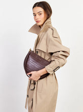 Gani Shoulder Bag - Espresso Croc