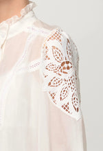 Sevilla Lace Detail Shirt - Blanca