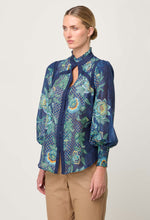 Renata Contrast Trim Shirt - Mariposa Zafiro