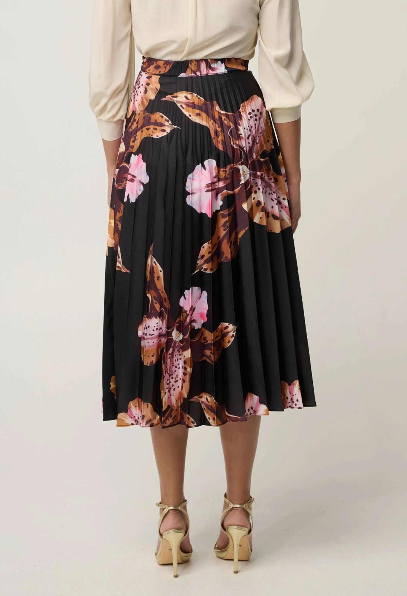 Iris Pleated Skirt