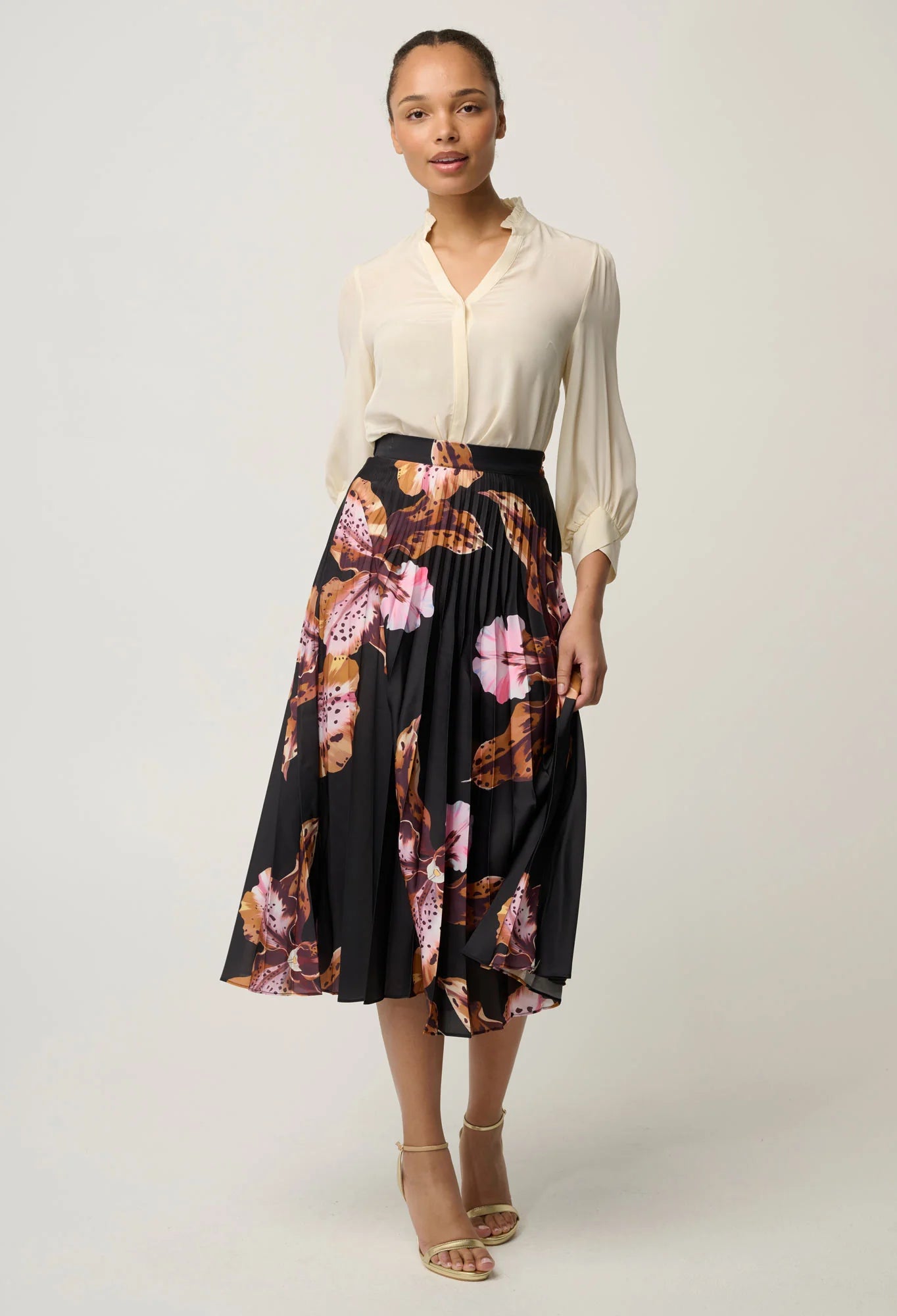 Iris Pleated Skirt