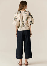 Botanist Top