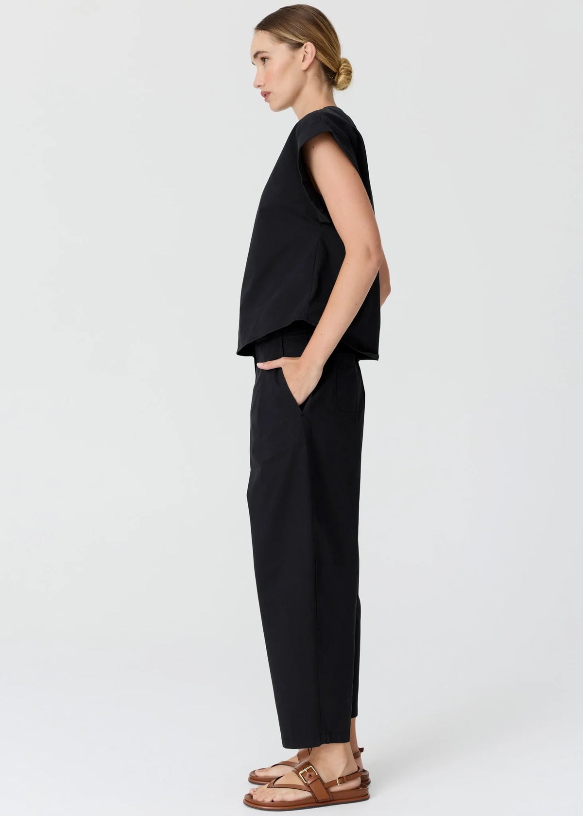 Alma Barrel Pant - Black