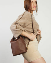 Jojo Shoulder Bag - Umber Pebble