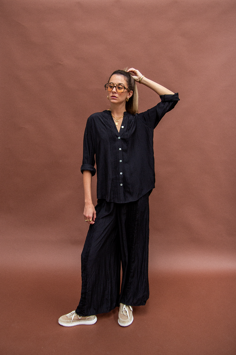 Olive Shirt - Soft Black
